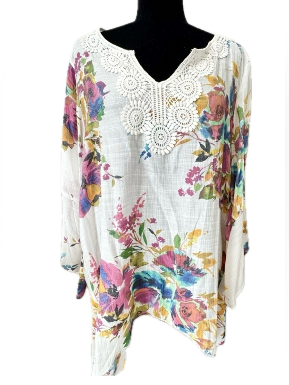 NWT Spense Floral Boho Tunic Top 1X Crochet Lace Neck White Pink Plus Size